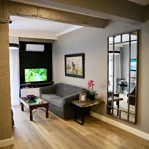 urban-living-3-thessaloniki.hotels-of-thessaloniki.com/